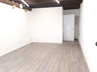 Negozio in Affitto a Venezia, 1'000€, 21 m²