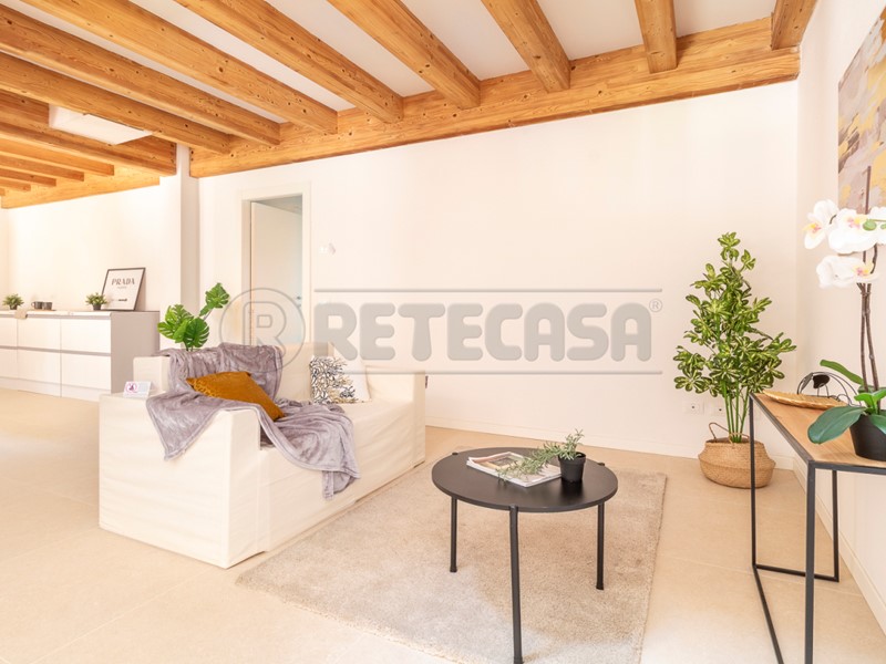Appartamento in Vendita a Bolzano Vicentino, 293'000&euro;, 155 m², con Box
