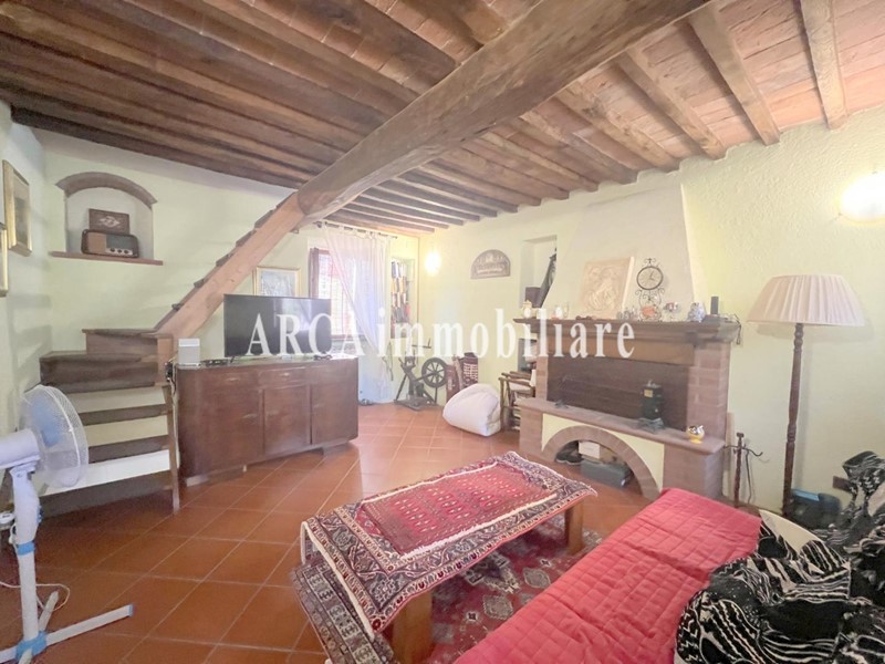 Casa Indipendente in Vendita a Seravezza, 200'000&euro;, 65 m²