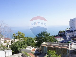 Trilocale in Vendita a Peschici, 155'000&euro;, 85 m²