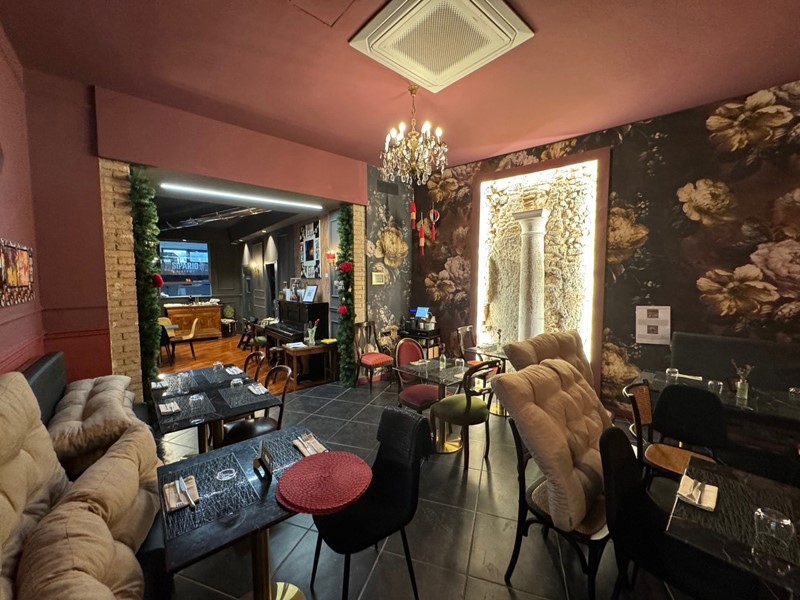 Attività commerciale in Vendita a Terni, 60'000€, 100 m²