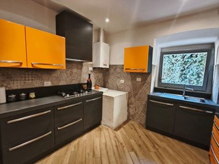 Quadrilocale in Affitto a Amelia, 450€, 90 m², arredato