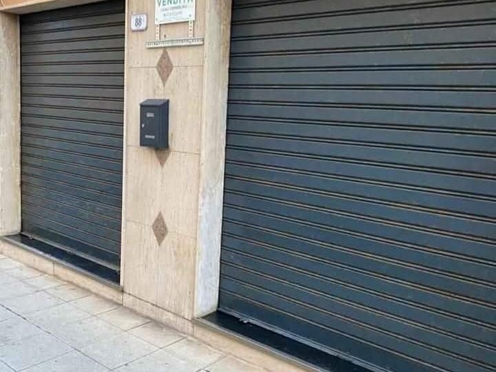 Immobile commerciale in Vendita a Porto Torres, 75'000€, 80 m²