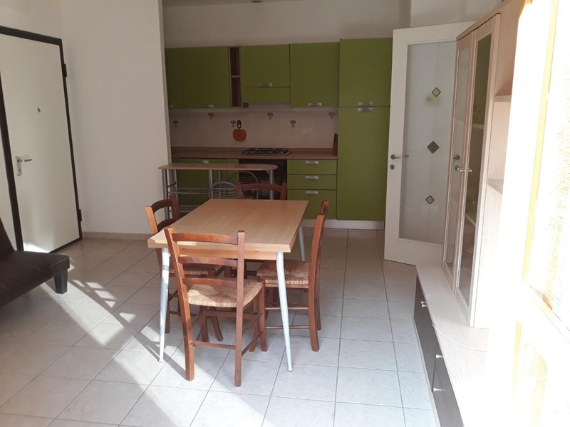 Trilocale in Affitto a Siena, 1'100€, 70 m², arredato