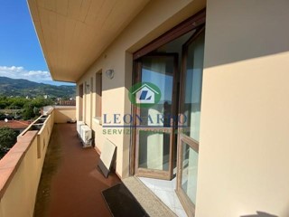 Trilocale in Vendita a Massa e Cozzile, zona Margine Coperta, 125'000€, 80 m², con Box