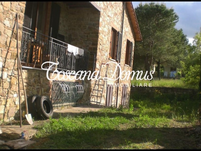 Casa Indipendente in Vendita a Castelnuovo Berardenga, zona Vagliagli, 390'000€, 230 m², arredato, con Box