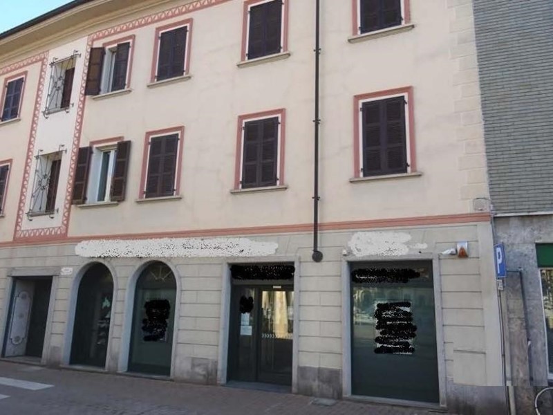 Capannone in Vendita a Mede, 89'812€, 140 m²