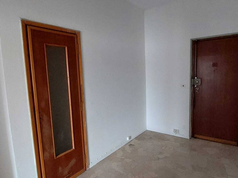 Trilocale in Vendita a Trino, 32'000€, 83 m²