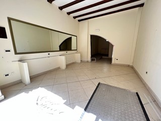 Immobile commerciale in Vendita a Siracusa, 57'000&euro;, 50 m²