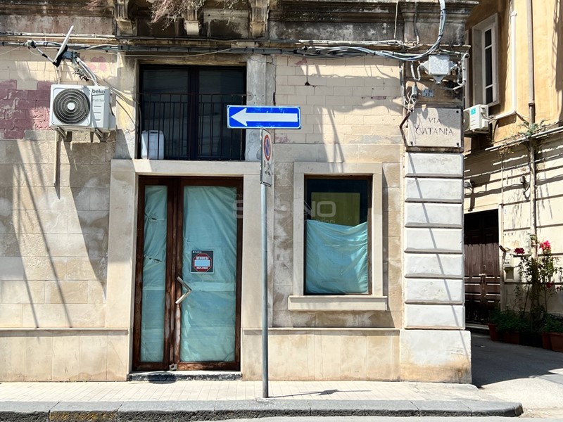 Immobile commerciale in Vendita a Siracusa, 43'000&euro;, 42 m²