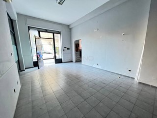 Immobile commerciale in Vendita a Siracusa, 57'000&euro;, 62 m²