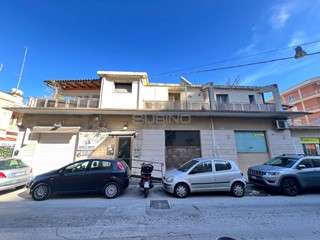 Laboratorio in Vendita a Siracusa, 158'000€, 290 m²