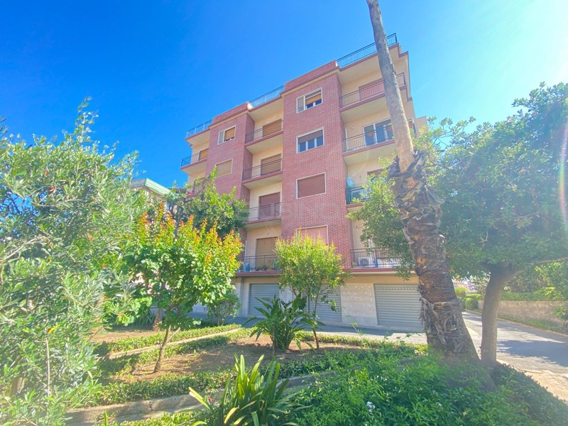 Quadrilocale in Vendita a Siracusa, 120'000&euro;, 115 m²