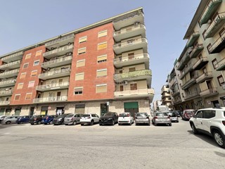 Immobile commerciale in Vendita a Siracusa, 55'000&euro;, 37 m²