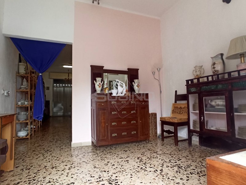 Immobile commerciale in Vendita a Siracusa, 57'000&euro;, 50 m²