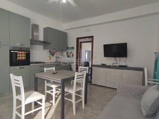 Appartamento in Vendita a Floridia, 66'000€, 115 m²