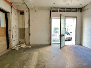 Immobile commerciale in Affitto a Siracusa, 650€, 27 m²