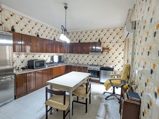 Appartamento in Vendita a Floridia, 79'000€, 191 m²