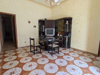 Casa Indipendente in Vendita a Floridia, 85'000€, 177 m²