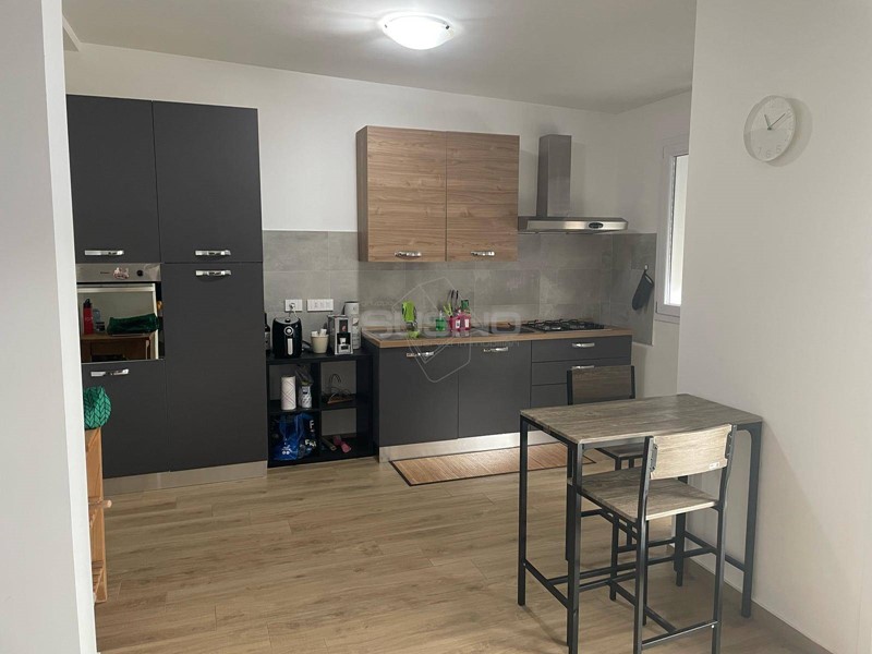 Quadrilocale in Vendita a Floridia, 95'000€, 100 m²