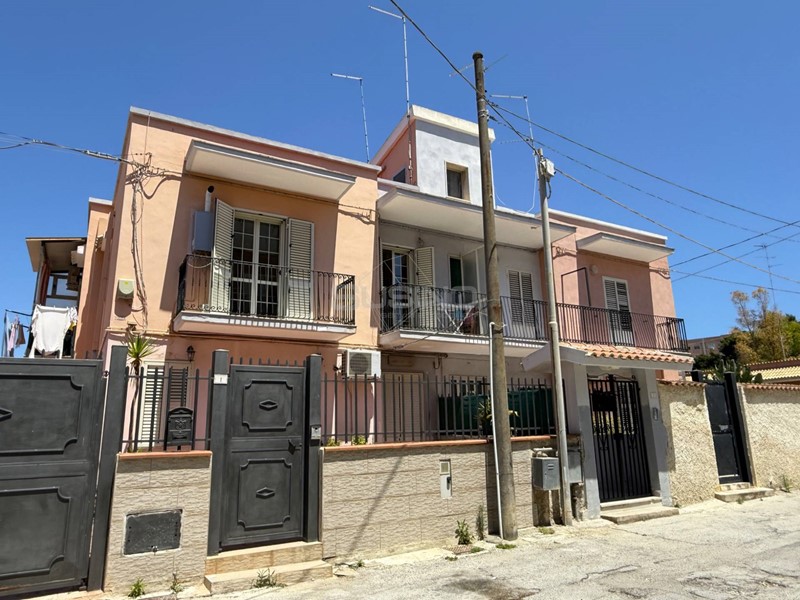 Trilocale in Vendita a Siracusa, 98'000&euro;, 95 m²