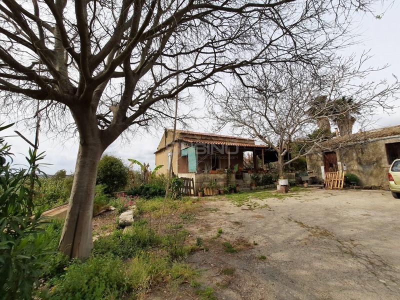 Rustico in Vendita a Siracusa, 250'000&euro;, 500 m²