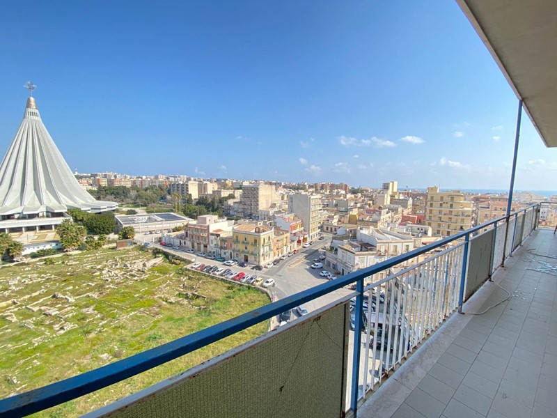 Appartamento in Vendita a Siracusa, 148'000&euro;, 200 m²