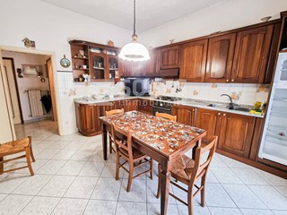 Quadrilocale in Vendita a San Giovanni Valdarno, 135'000€, 95 m²