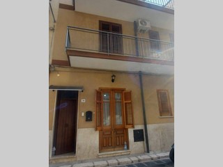 Casa Indipendente in Vendita a Bagheria, 105'000€, 140 m²