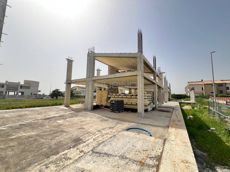 Villa in Vendita a Siracusa, 280'000&euro;, 200 m²