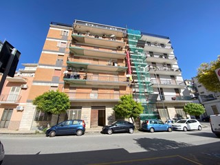 Immobile commerciale in Vendita a Siracusa, 280'000&euro;, 760 m²