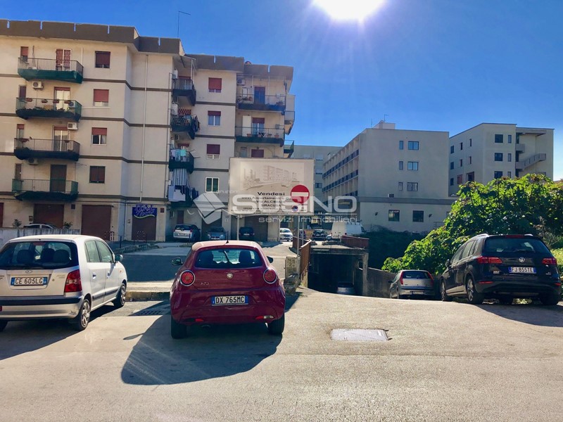 Box in Vendita a Siracusa, 13'000&euro;, 13 m²