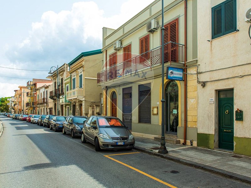 Casa Semi Indipendente in Vendita a Nizza di Sicilia, 160'000€, 140 m²