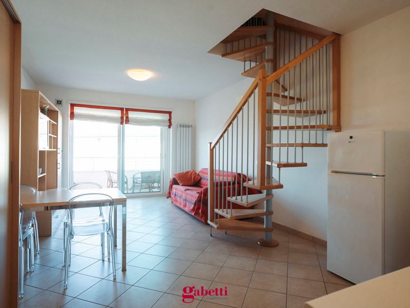 Bilocale in Vendita a Montenero di Bisaccia, 135'000€, 75 m², arredato