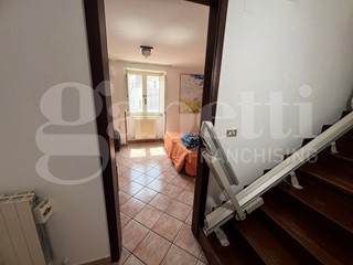 Appartamento in Vendita a Amantea, 320'000€, 238 m²