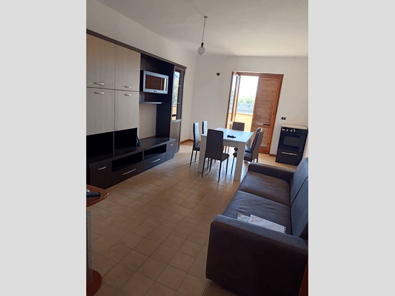 Bilocale in Affitto a Roccalumera, 450€, 45 m², arredato