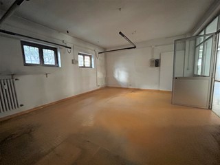 Immobile commerciale in Affitto a Torino, 600€, 113 m²
