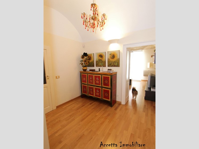 Quadrilocale in Vendita a Taranto, zona Borgo, 139'000&euro;, 120 m², arredato