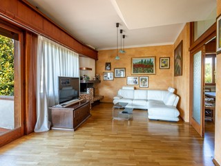 Casa Indipendente in Vendita a Lucca, zona Sant'Angelo in Campo, 850'000&euro;, 400 m²