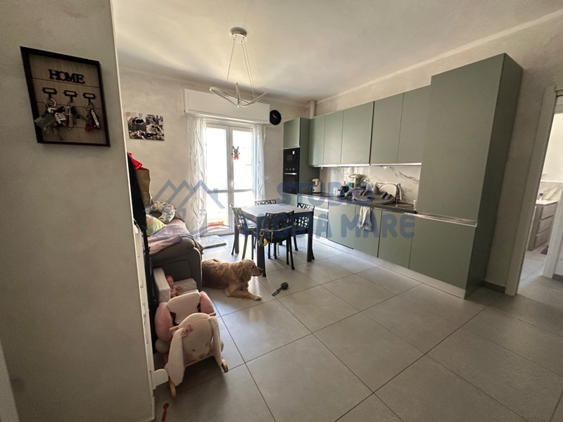Trilocale in Vendita a Taggia, 168'000€, 60 m², arredato