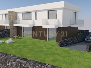 Casa Indipendente in Vendita a Aci Sant'Antonio, 150 m², con Box
