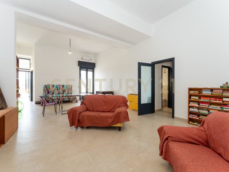 Casa Indipendente in Vendita a Acireale, 334'000€, 207 m²