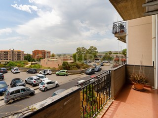 Appartamento in Vendita a Catania, 110'000&euro;, 140 m²