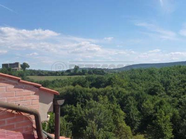 Appartamento in Vendita a Monteriggioni, zona Castellina Scalo, 340'000€, 110 m², con Box