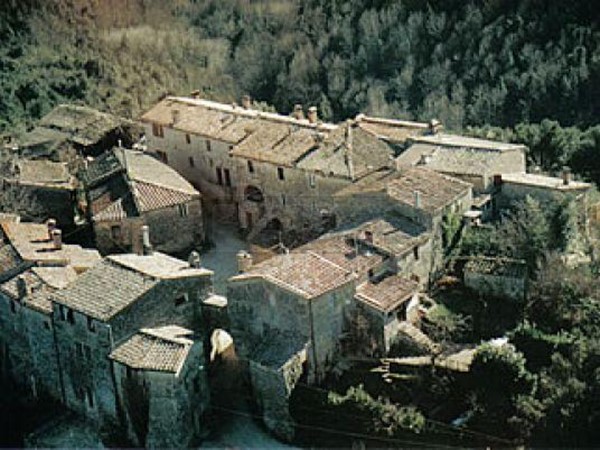 Casa Indipendente in Vendita a Monticiano, zona Periferia, 600'000€, 200 m², arredato