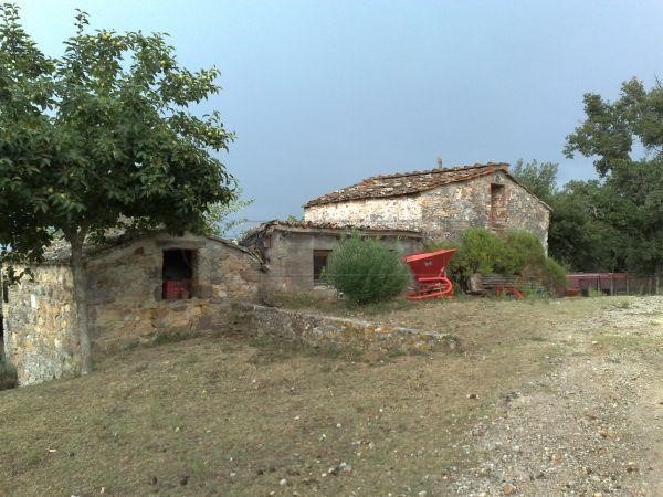 Casale in Vendita a Monticiano, zona Periferia, 1'270'000€, 400 m², con Box