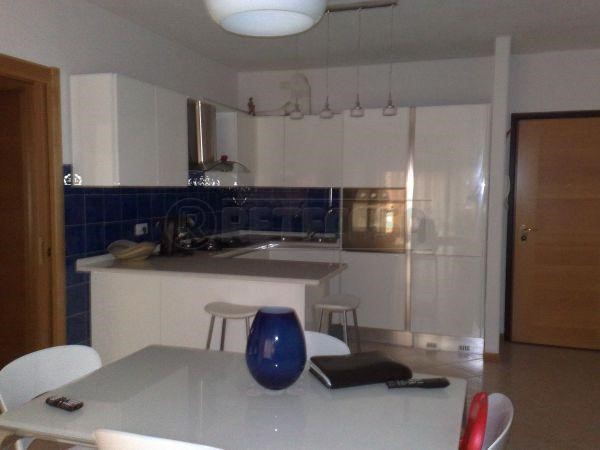 Trilocale in Vendita a Monteriggioni, zona Castellina Scalo, 235'000€, 70 m², con Box