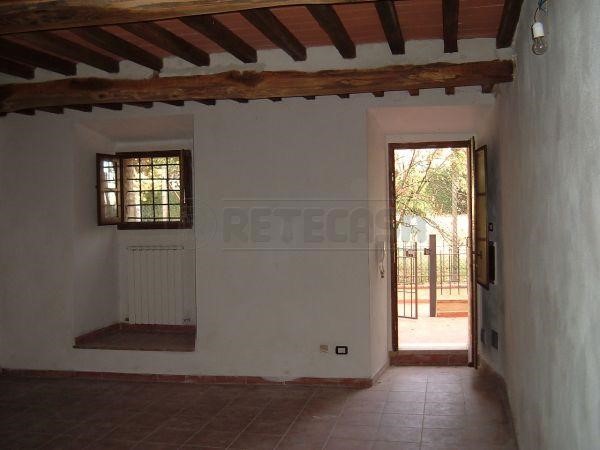 Rustico in Vendita a Castelnuovo Berardenga, zona Periferia, 300'000€, 125 m²