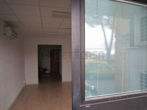 Ufficio in Vendita a Siena, zona Acquacalda, 90'000€, 40 m²