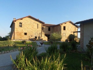 Rustico in Vendita a Asciano, zona Tranquilla, 1'300'000€, 850 m²